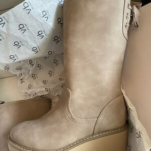 Dolce Vita Boots Girls Size 3 
NIB